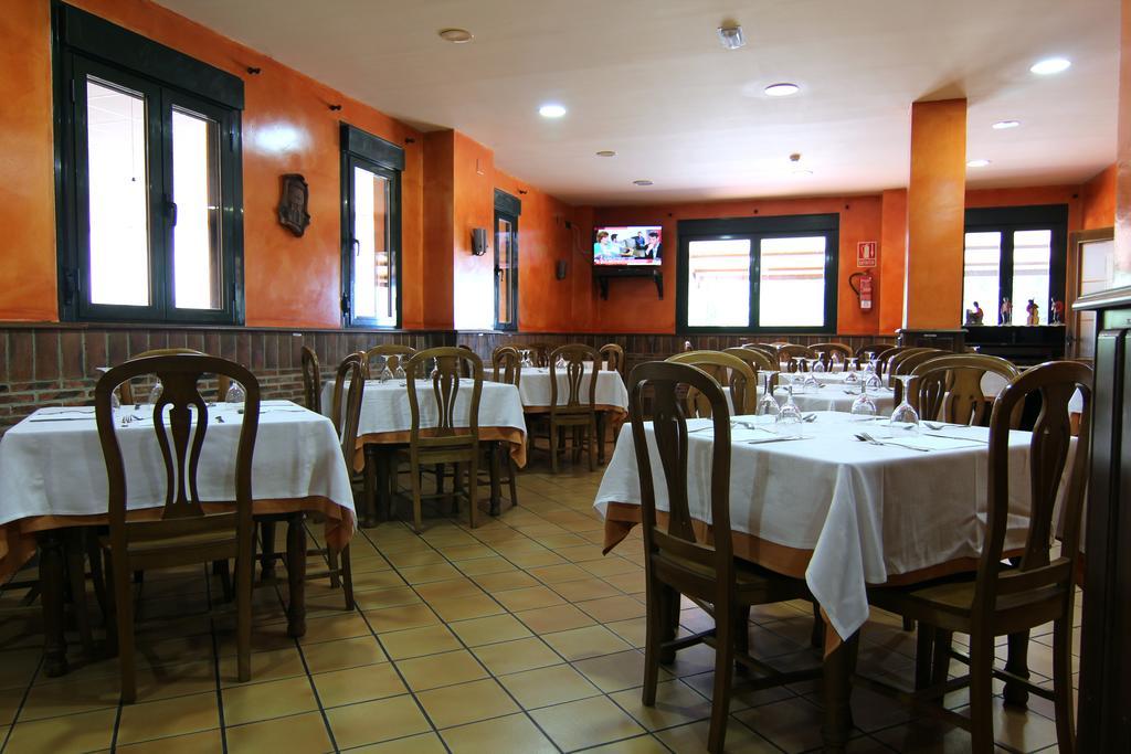 Hotel Rural Hojaranzos Tejeda de Tiétar Exterior foto